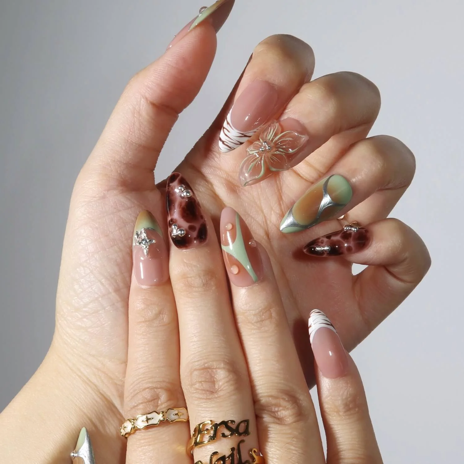 Thumbnail 4